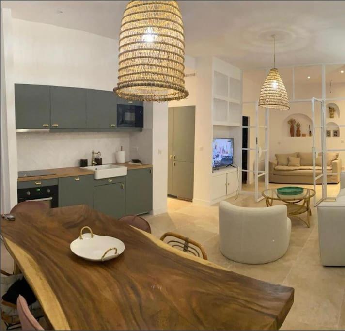 Chic Et Boheme A Endoume, A Deux Pas Du Vieux-Port Apartment Marseille Bagian luar foto