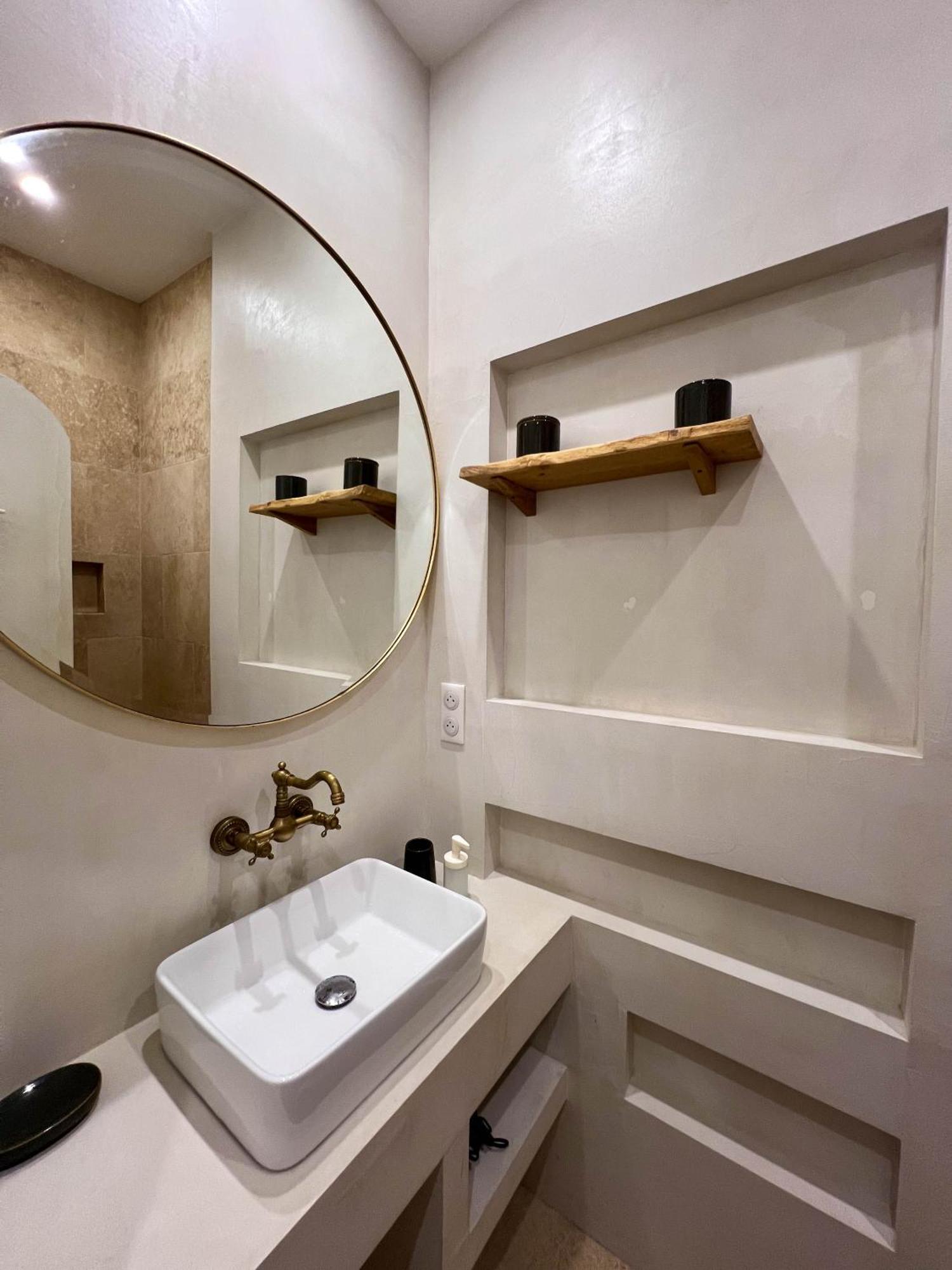 Chic Et Boheme A Endoume, A Deux Pas Du Vieux-Port Apartment Marseille Bagian luar foto